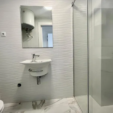 Apartment Spectacular *